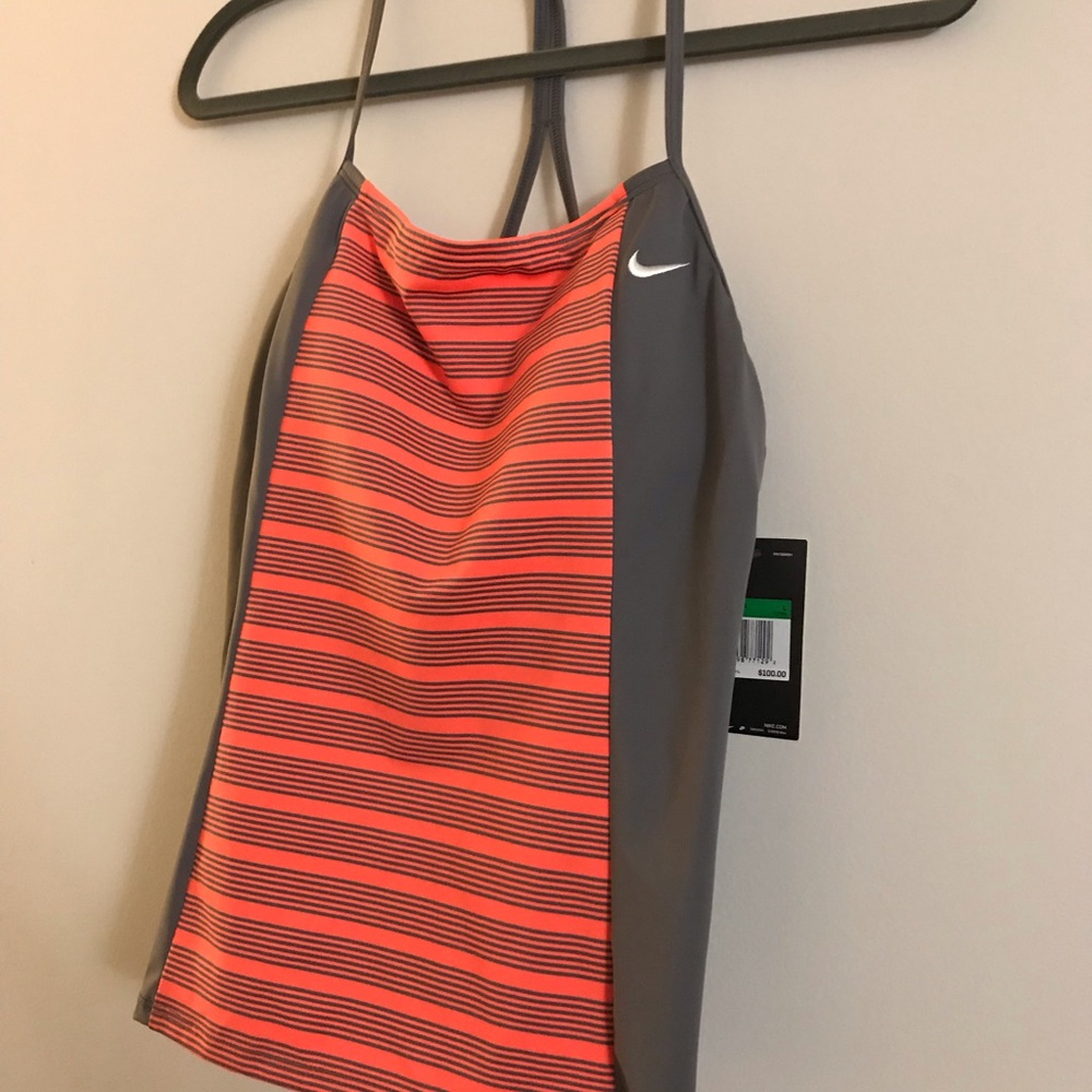 Nike sports top